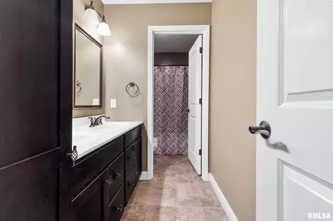 Bath - 1240 E Monroe St, Morton, IL 61550 photo 5 of 8