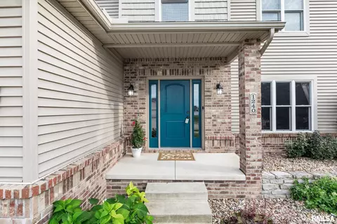 Exterior - 1240 E Monroe St, Morton, IL 61550 photo 7 of 7
