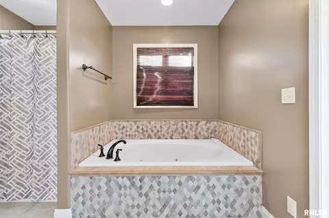 Bath - 1240 E Monroe St, Morton, IL 61550 photo 4 of 8