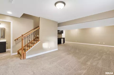 Living - 1240 E Monroe St, Morton, IL 61550 photo 5 of 5