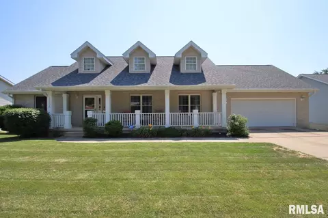 1806 Valle Vista Blvd, Pekin, IL 61554