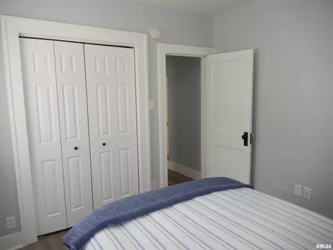 437 S Madison St, Macomb, IL 61455 photo 21