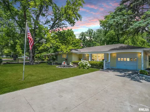 5108 N Ronald Rd, Peoria, IL 61614
