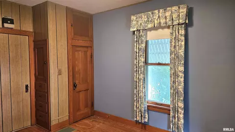 1359 E Chestnut St, Canton, IL 61520 photo 33
