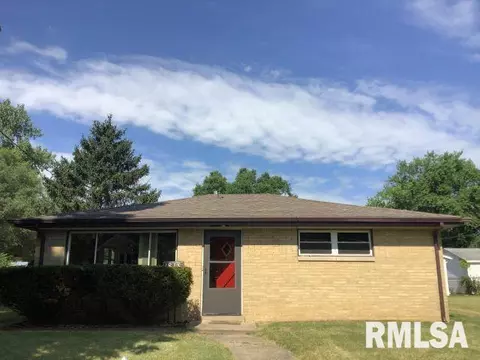 1813 1815 N Underhill St, Peoria, IL 61604