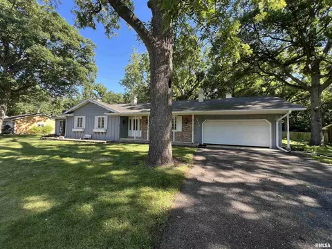 24524 E Oak Park Rd, Canton, IL 61520 photo 2