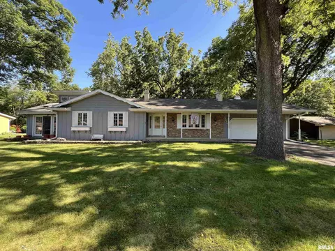24524 E Oak Park Rd, Canton, IL 61520 photo 3