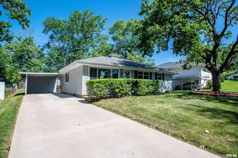 5427 N Ronald Rd, Peoria, IL 61614