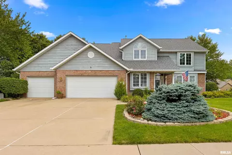 6400 N Fieldtree Ct, Peoria, IL 61615