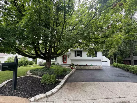 9315 N Picture Ridge Rd, Peoria, IL 61615