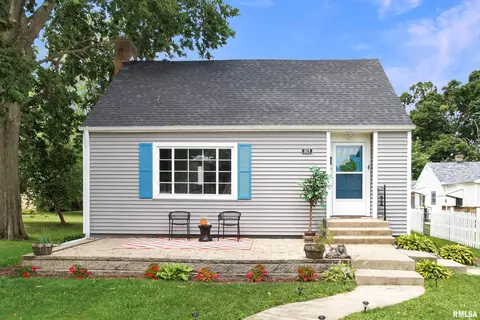 1619 N Logan St, Chillicothe, IL 61523