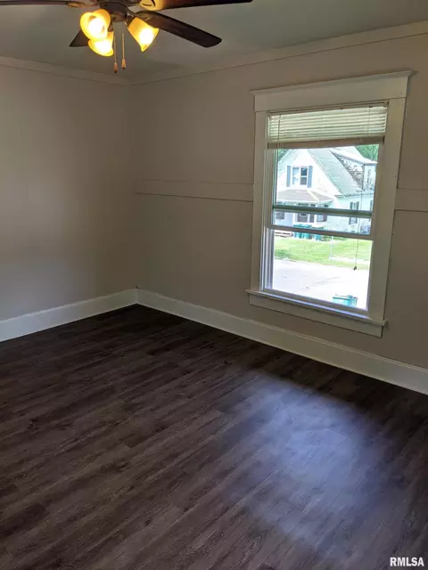 405 W Murray St, Macomb, IL 61455 photo 6