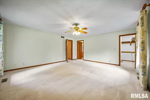 Bedroom - 7403 W Harvest Dr, Mapleton, IL 61547 photo 2 of 4