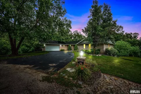 Exterior - 7403 W Harvest Dr, Mapleton, IL 61547 photo 2 of 7