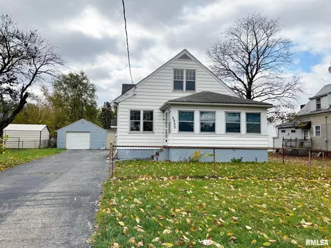 2820 W Humboldt St, Peoria, IL 61605