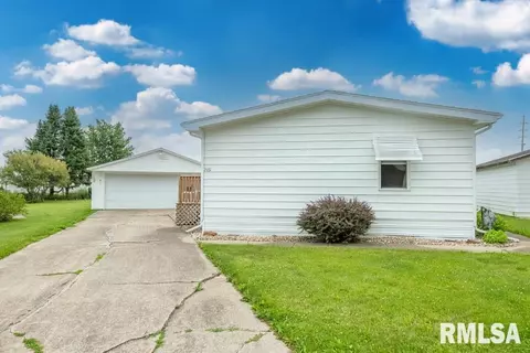 2161 N Daniel Dr, Galesburg, IL 61401