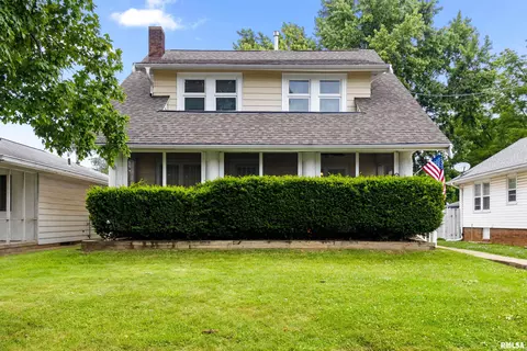 2119 W Ayres Ave, West Peoria, IL 61604