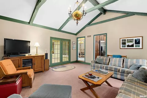 Living - 427 W Rain Tree Rd, Dunlap, IL 61525 photo 5 of 5