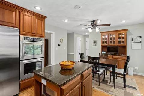 Kitchen - 427 W Rain Tree Rd, Dunlap, IL 61525 photo 2 of 5