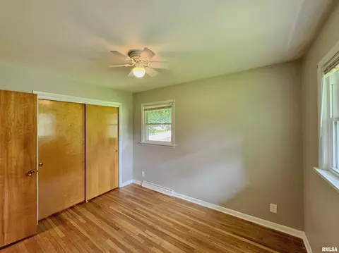 1434 E Rouse Ave, Peoria, IL 61614 photo 14