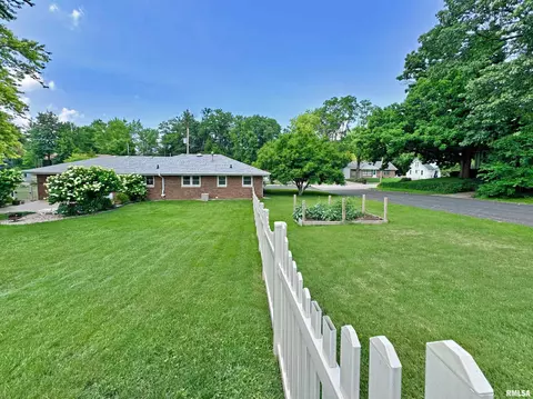 1434 E Rouse Ave, Peoria, IL 61614 photo 24