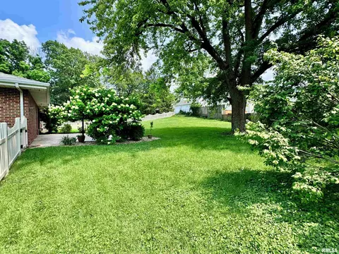 1434 E Rouse Ave, Peoria, IL 61614 photo 20