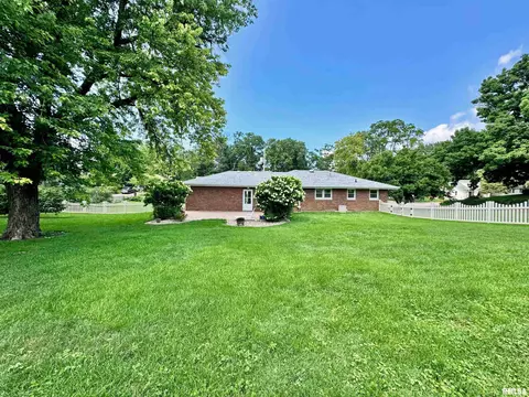 1434 E Rouse Ave, Peoria, IL 61614 photo 23