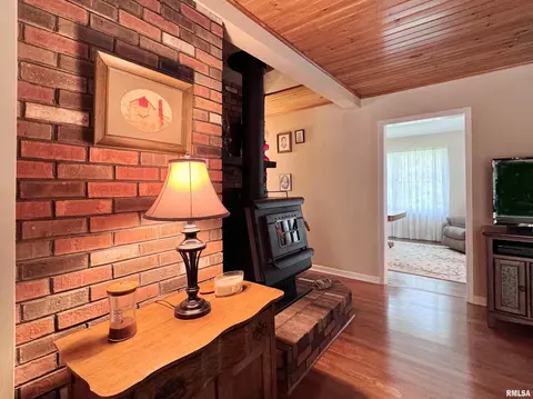Entry Way - 2014 E Santa Fe Rd, Chillicothe, IL 61523 photo 1 of 1