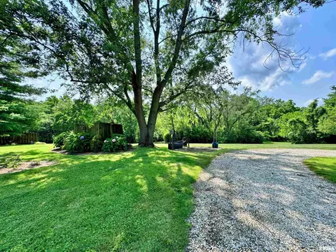 Exterior - 2014 E Santa Fe Rd, Chillicothe, IL 61523 photo 11 of 29