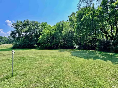 Exterior - 2014 E Santa Fe Rd, Chillicothe, IL 61523 photo 20 of 29