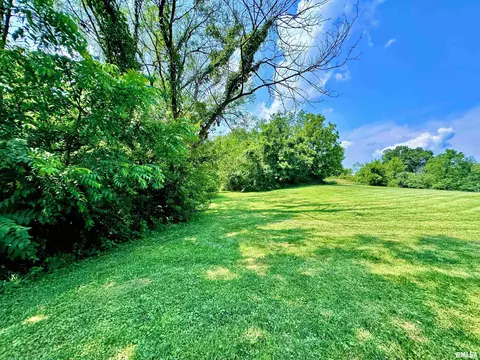 Exterior - 2014 E Santa Fe Rd, Chillicothe, IL 61523 photo 24 of 29