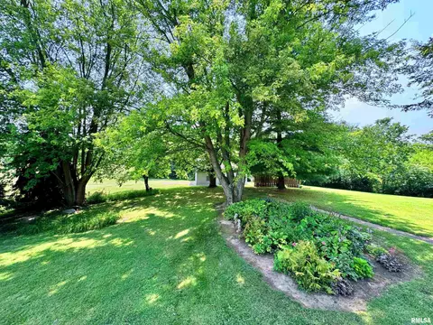 Exterior - 2014 E Santa Fe Rd, Chillicothe, IL 61523 photo 14 of 29