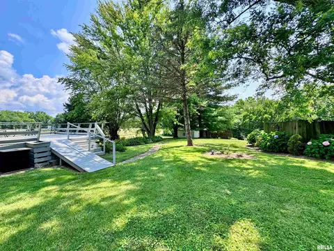 Exterior - 2014 E Santa Fe Rd, Chillicothe, IL 61523 photo 10 of 29