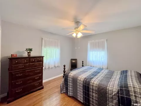Bedroom - 2014 E Santa Fe Rd, Chillicothe, IL 61523 photo 5 of 6