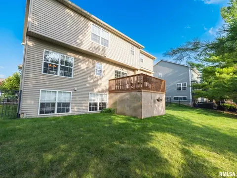 Exterior - 845 Stonebridge Dr, Metamora, IL 61548 photo 11 of 15