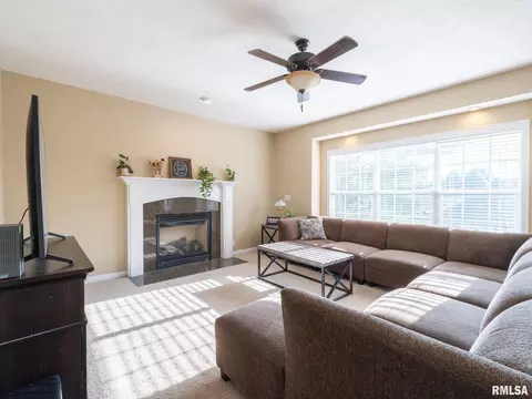 Living - 845 Stonebridge Dr, Metamora, IL 61548 photo 3 of 7