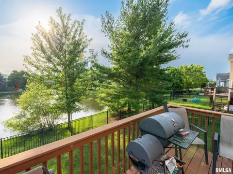 Exterior - 845 Stonebridge Dr, Metamora, IL 61548 photo 8 of 15