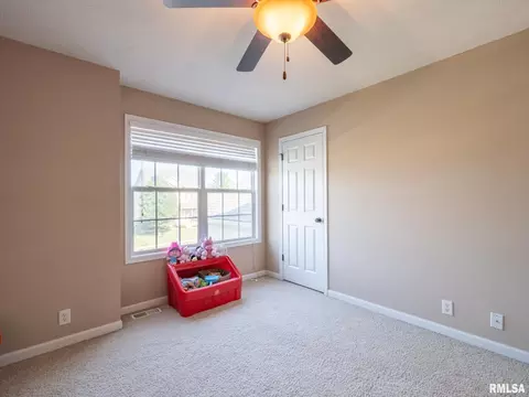 Bedroom - 845 Stonebridge Dr, Metamora, IL 61548 photo 5 of 9