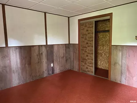 Bedroom - 24515 E Oak Park Rd, Canton, IL 61520 photo 14 of 14