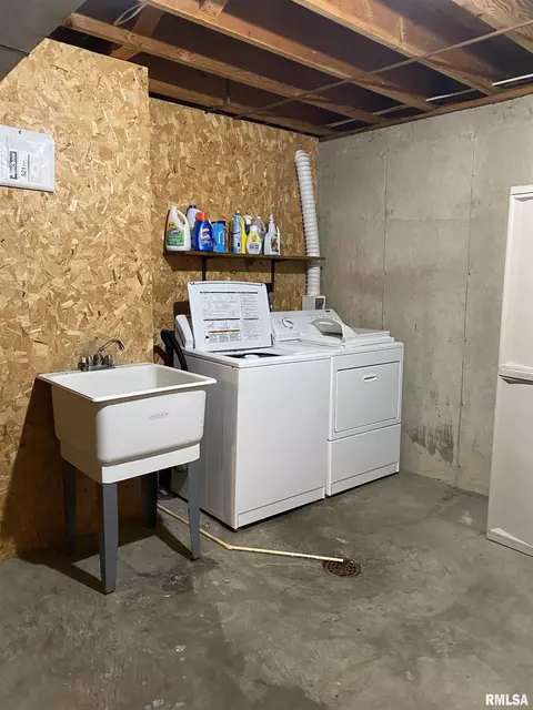 Other - 24515 E Oak Park Rd, Canton, IL 61520 photo 13 of 17