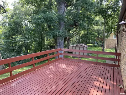 Exterior - 24515 E Oak Park Rd, Canton, IL 61520 photo 3 of 24