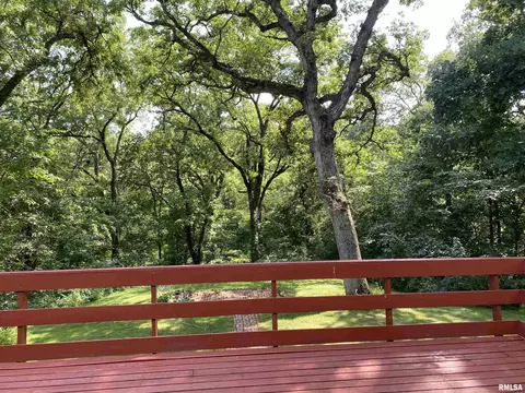 Exterior - 24515 E Oak Park Rd, Canton, IL 61520 photo 12 of 24
