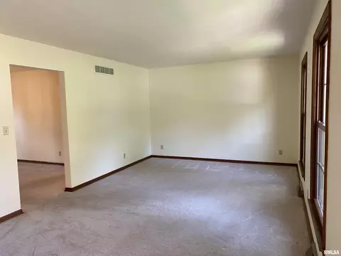 Living - 24515 E Oak Park Rd, Canton, IL 61520 photo 1 of 9