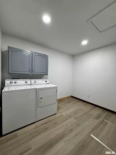301 Evergreen Dr, Macomb, IL 61455 photo 21