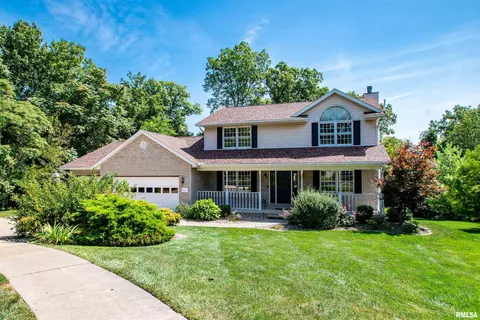 8 Stahl Pl, Bartonville, IL 61607