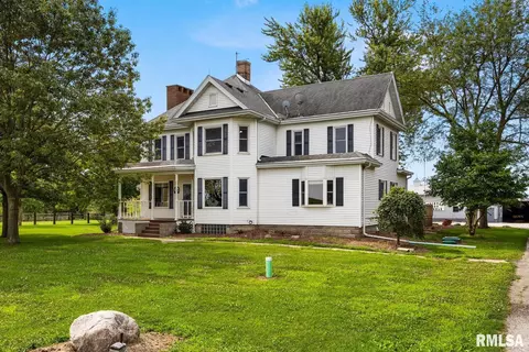 27495 Harding Rd, Morton, IL 61550