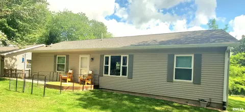 414 Charter Oak Pl, Dahinda, IL 61428