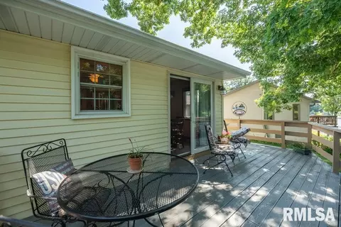 Exterior - 10408 W Prince Valiant Ct, Mapleton, IL 61547 photo 5 of 11