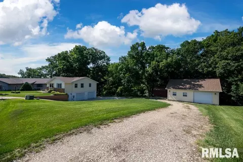 Exterior - 10408 W Prince Valiant Ct, Mapleton, IL 61547 photo 3 of 11