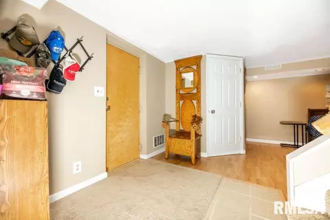 Entry Way - 10408 W Prince Valiant Ct, Mapleton, IL 61547 photo 1 of 1